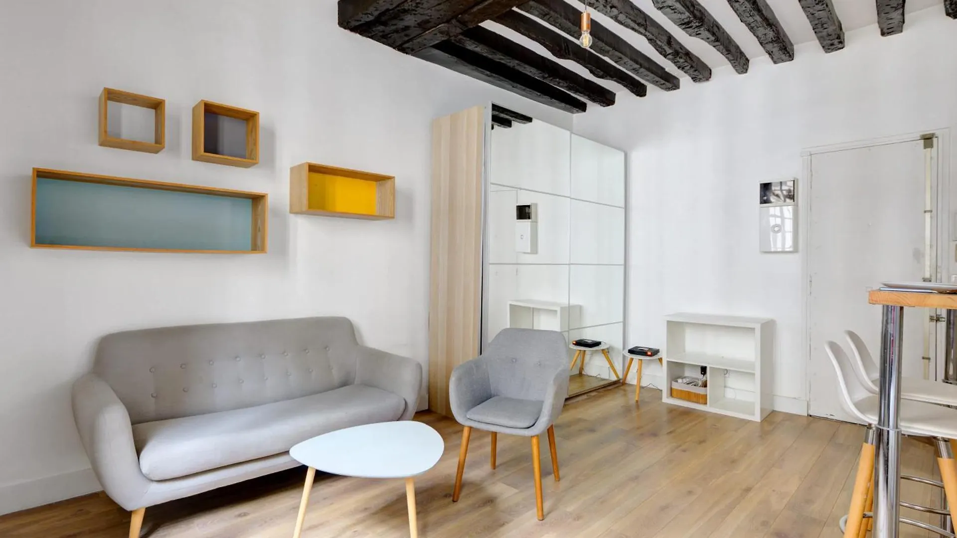Fabulous Apartment In Le Marais Paříž